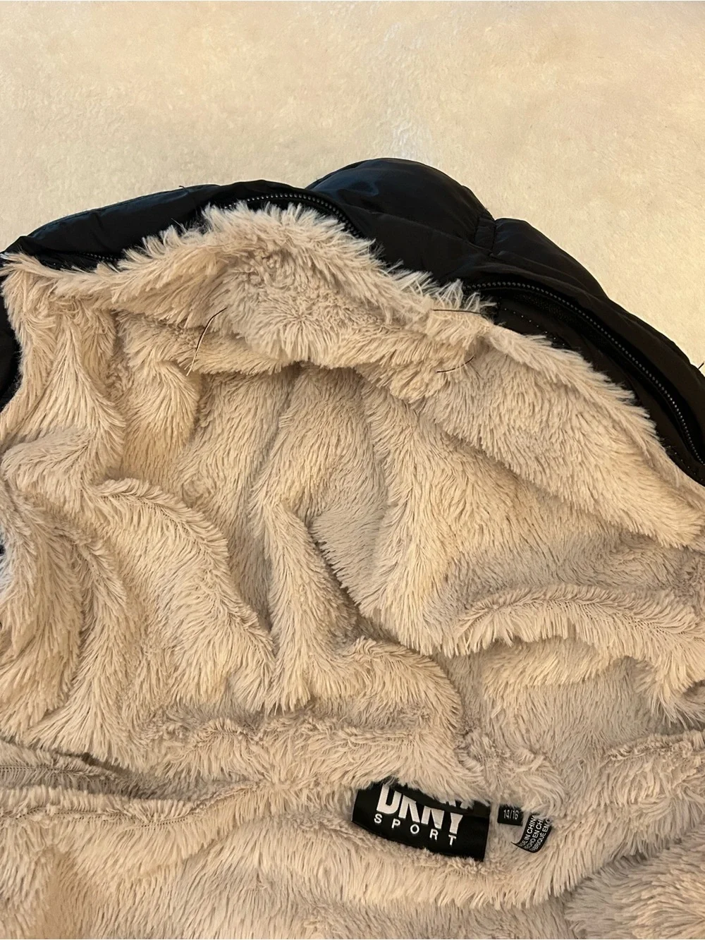 DKNY Sport Girls Black Sherpa Lined Hooded Puffer Coat Size 14/16